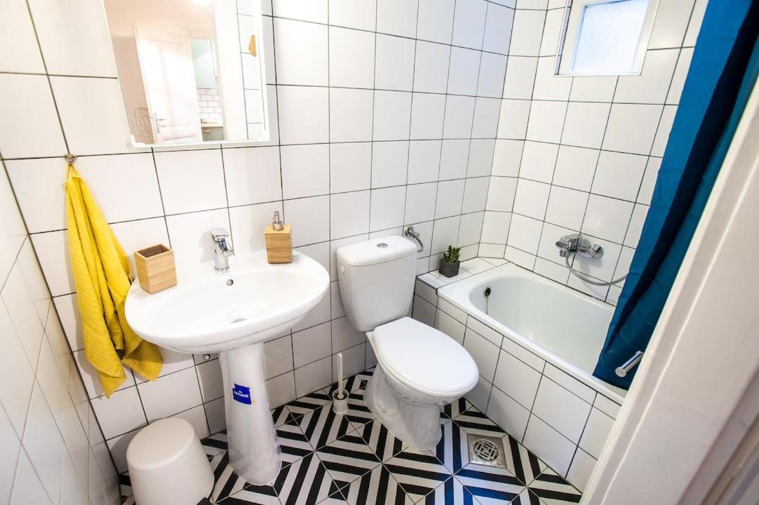 Studio Apartment Next To Famous Party House A38 Budapeste Exterior foto