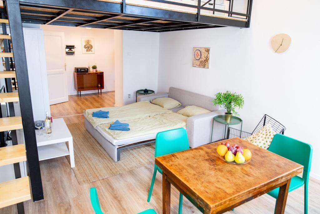 Studio Apartment Next To Famous Party House A38 Budapeste Exterior foto
